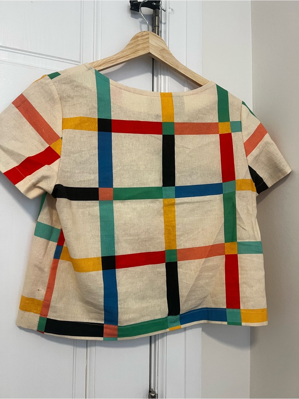 Ersa Fiber Colorful Grid Short Sleeve Linen Top - Picture 3 of 3